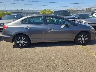 Honda Civic 2013 LX 4dr Sedan 5A