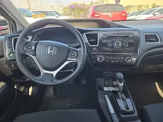 Honda Civic 2013 LX 4dr Sedan 5A