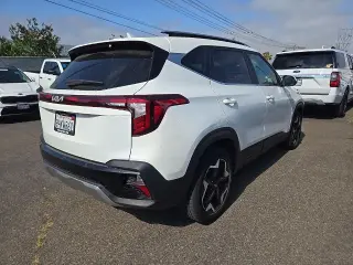 Kia Seltos 2024 EX 4dr SUV