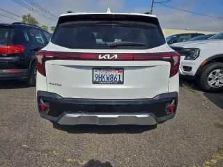 Kia Seltos 2024 EX 4dr SUV