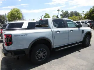 Ford Ranger 2024 4x2 XLT 4dr SuperCrew 5.0 ft. SB
