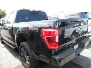 Ford F-150 2023 4x4 Platinum 4dr SuperCrew 6.5 ft. SB
