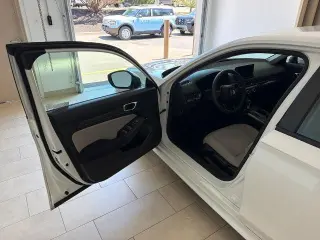 Honda Civic 2024 LX 4dr Sedan