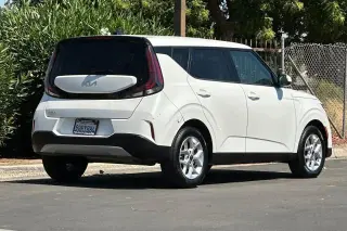 Kia Soul 2023 S 4dr Crossover
