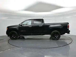 GMC Canyon 2022 4x4 Denali 4dr Crew Cab 5 ft. SB