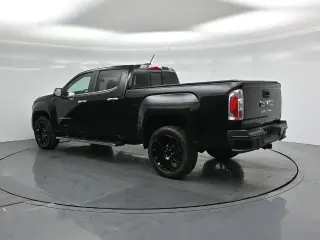 GMC Canyon 2022 4x4 Denali 4dr Crew Cab 5 ft. SB