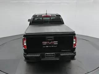 GMC Canyon 2022 4x4 Denali 4dr Crew Cab 5 ft. SB
