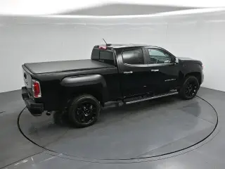 GMC Canyon 2022 4x4 Denali 4dr Crew Cab 5 ft. SB