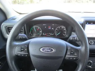 Ford Maverick 2023 XL 4dr SuperCrew 4.5 ft. SB