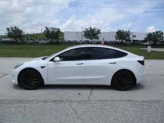Tesla Model 3 2022 AWD Performance 4dr Sedan