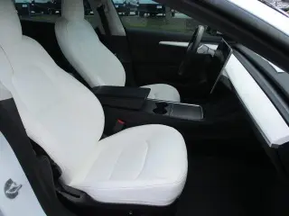 Tesla Model 3 2022 AWD Performance 4dr Sedan