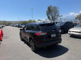 Ford Escape Hybrid 2021 SE 4dr SUV