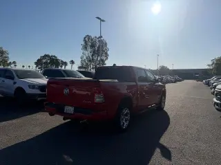 Ram 1500 2019 4x4 Big Horn 4dr Crew Cab 5.6 ft. SB Pickup