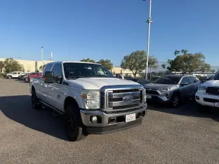 Ford F-250 Super Duty 2015 4x4 King Ranch 4dr Crew Cab 6.8 ft. SB Pickup