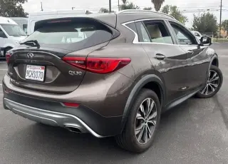 INFINITI QX30 2019 AWD Luxe 4dr Crossover