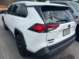 Toyota RAV4 2024 XLE 4dr SUV