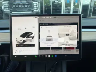 Tesla Model 3 2023 4dr Sedan