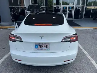 Tesla Model 3 2023 4dr Sedan