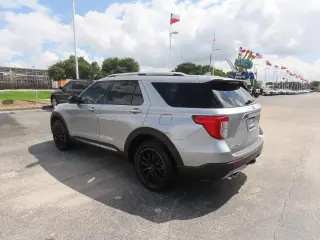 Ford Explorer 2020 AWD Platinum 4dr SUV