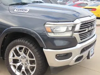 Ram 1500 2020 4x4 Laramie 4dr Crew Cab 5.6 ft. SB Pickup