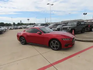 Ford Mustang 2024 EcoBoost 2dr Fastback