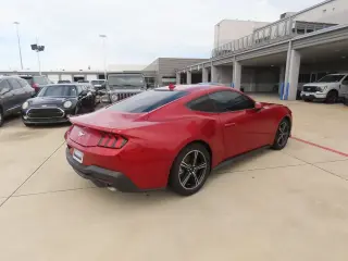 Ford Mustang 2024 EcoBoost 2dr Fastback