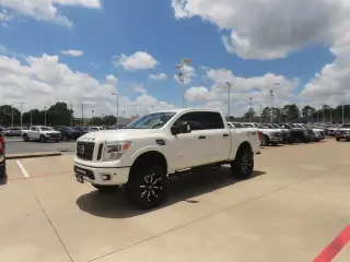 Nissan Titan 2017 4x4 S 4dr Crew Cab