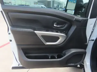 Nissan Titan 2017 4x4 S 4dr Crew Cab