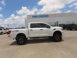 Nissan Titan 2017 4x4 S 4dr Crew Cab