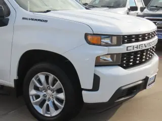 Chevrolet Silverado 1500 2020 4x2 Custom 4dr Crew Cab 5.8 ft. SB