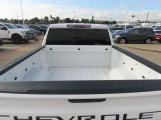 Chevrolet Silverado 1500 2020 4x2 Custom 4dr Crew Cab 5.8 ft. SB