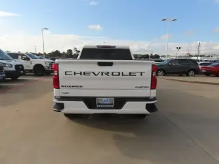 Chevrolet Silverado 1500 2020 4x2 Custom 4dr Crew Cab 5.8 ft. SB