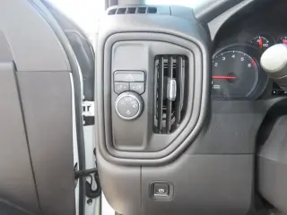 Chevrolet Silverado 1500 2020 4x2 Custom 4dr Crew Cab 5.8 ft. SB
