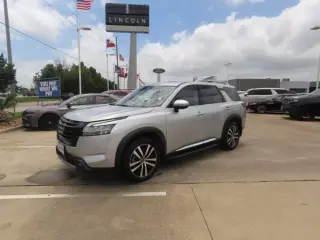 Nissan Pathfinder 2024 Platinum 4dr SUV