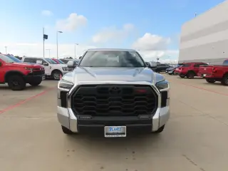 Toyota Tundra 2024 4x4 SR5 4dr CrewMax Cab Pickup SB