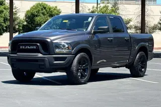 Ram 1500 Classic 2024 4x2 SLT 4dr Crew Cab 5.5 ft. SB Pickup