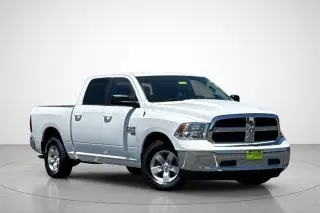 Ram 1500 Classic 2021 4x2 SLT 4dr Crew Cab 5.5 ft. SB Pickup