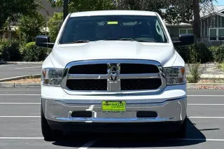 Ram 1500 Classic 2021 4x2 SLT 4dr Crew Cab 5.5 ft. SB Pickup