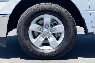 Ram 1500 Classic 2021 4x2 SLT 4dr Crew Cab 5.5 ft. SB Pickup