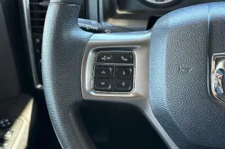 Ram 1500 Classic 2021 4x2 SLT 4dr Crew Cab 5.5 ft. SB Pickup