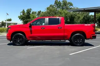 Chevrolet Silverado 1500 2022 4x4 Custom 4dr Crew Cab 5.8 ft. SB