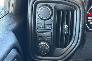 Chevrolet Silverado 1500 2022 4x4 Custom 4dr Crew Cab 5.8 ft. SB
