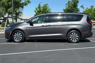 Chrysler Pacifica Hybrid 2022 Touring L 4dr Mini-Van
