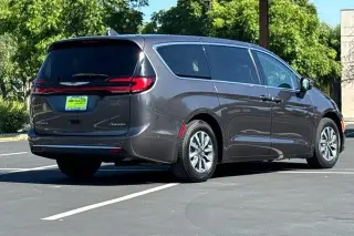 Chrysler Pacifica Hybrid 2022 Touring L 4dr Mini-Van