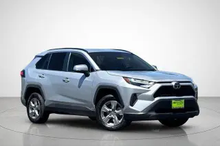 Toyota RAV4 2024 XLE 4dr SUV