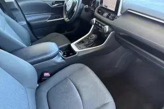 Toyota RAV4 2024 XLE 4dr SUV