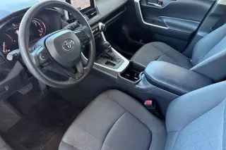 Toyota RAV4 2024 XLE 4dr SUV