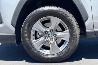 Toyota RAV4 2024 XLE 4dr SUV