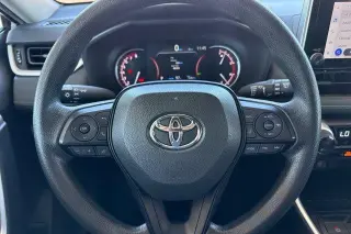 Toyota RAV4 2024 XLE 4dr SUV