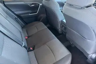 Toyota RAV4 2024 XLE 4dr SUV
